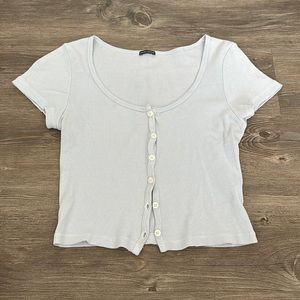 Brandy Melville - Button down cropped tee